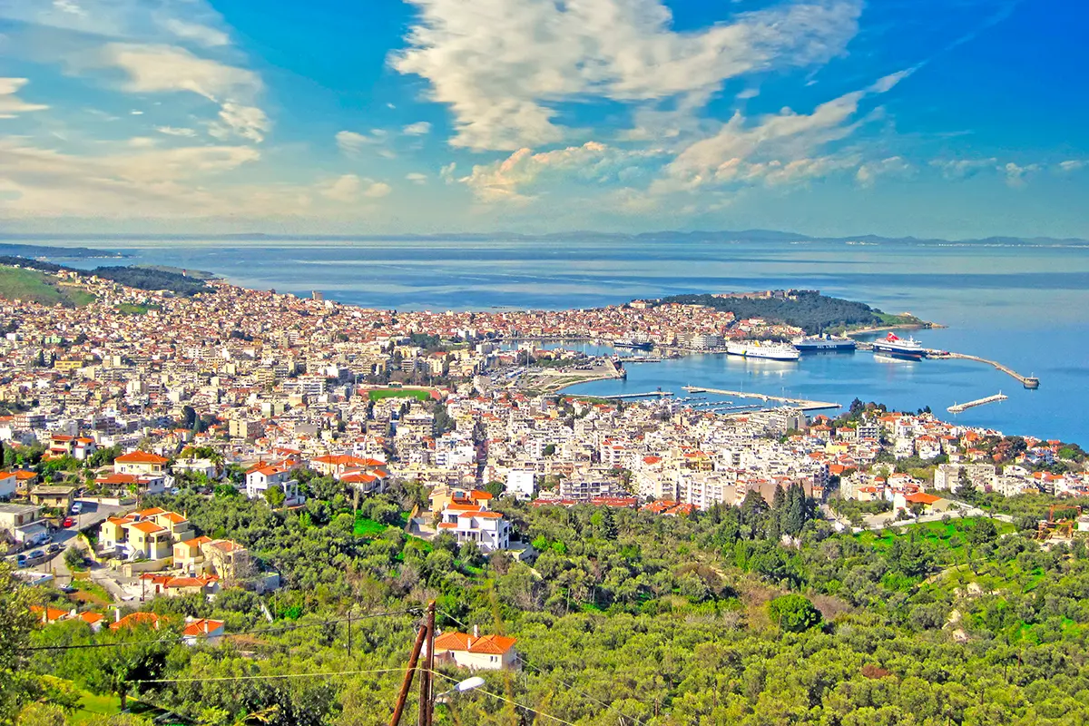 Ayvalık Midilli feribot seferleri için yolculuk detayları ve feribot tipleri.