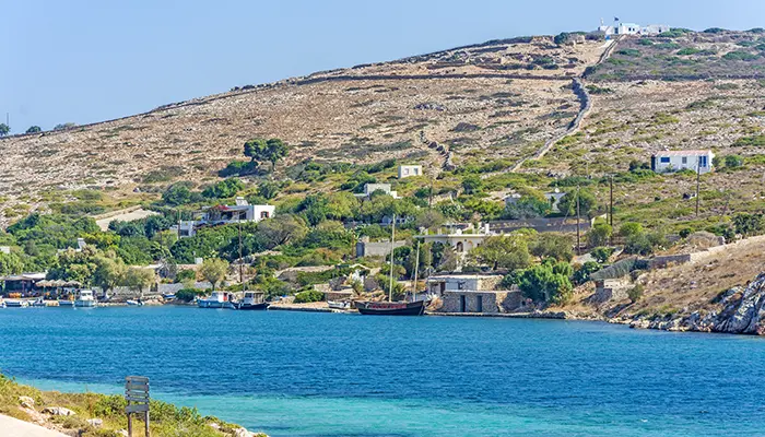 Patmos Adası'ndan Arki ve Marathi adalarına tekne gezisi.