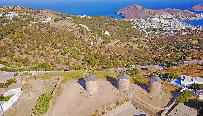 Patmos Adası'ndaki yel değirmenleri.