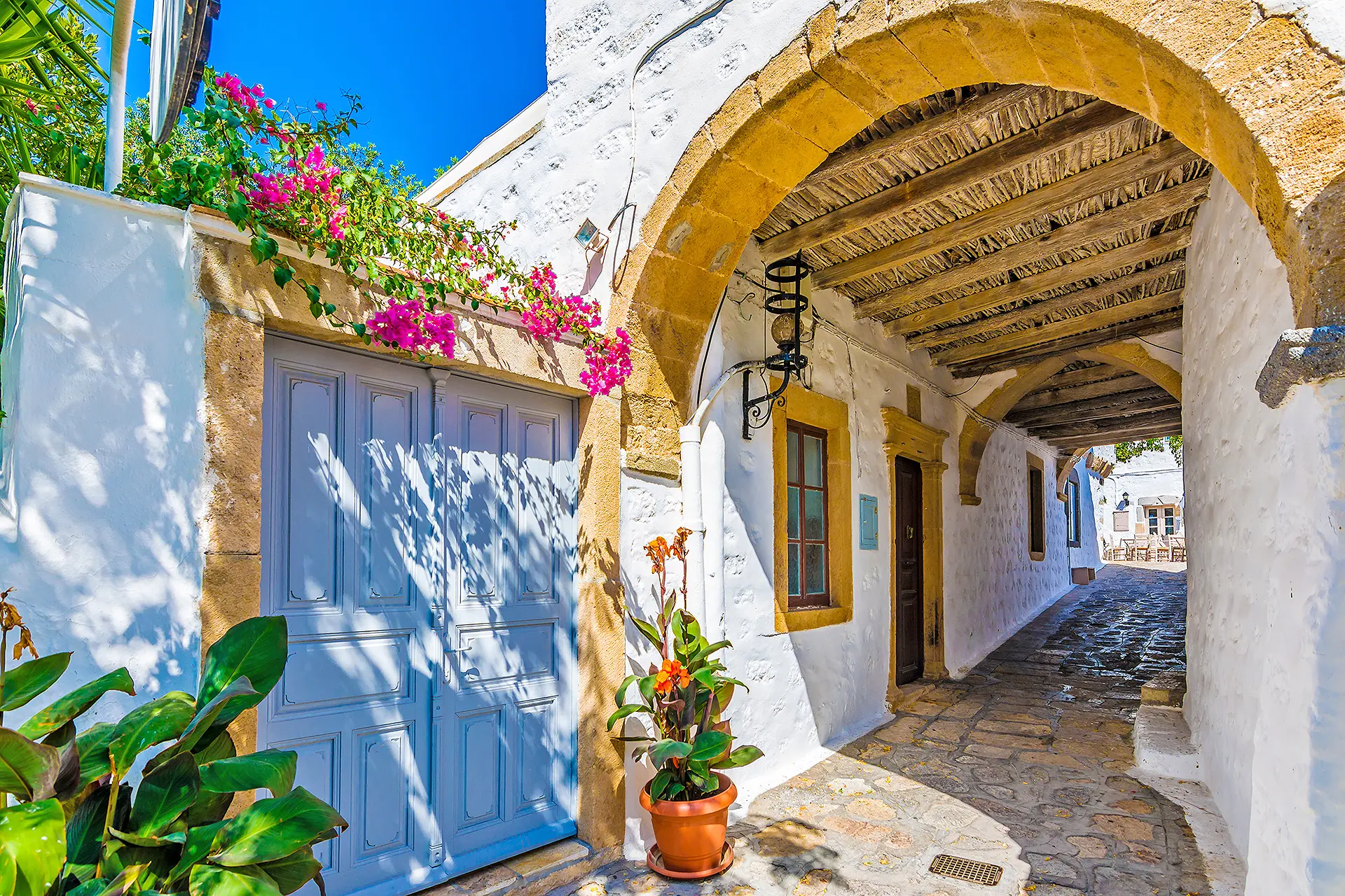 Patmos'un öne çıkanları — Patmos Adası'ndaki en iyi turistik yerler ve mutlaka görülecek destinasyonlar.