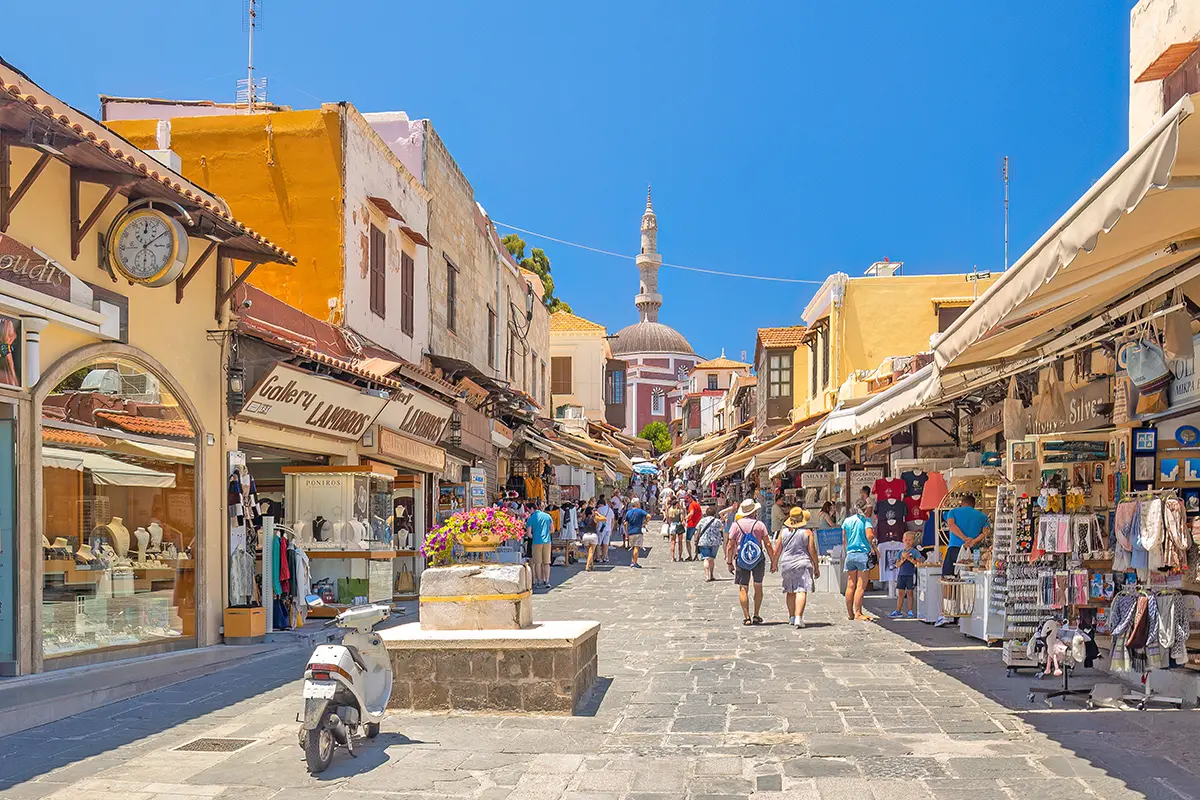 Marmaris Rodos feribot seferlerine yolculuk ayrıntıları ve feribot türleri.
