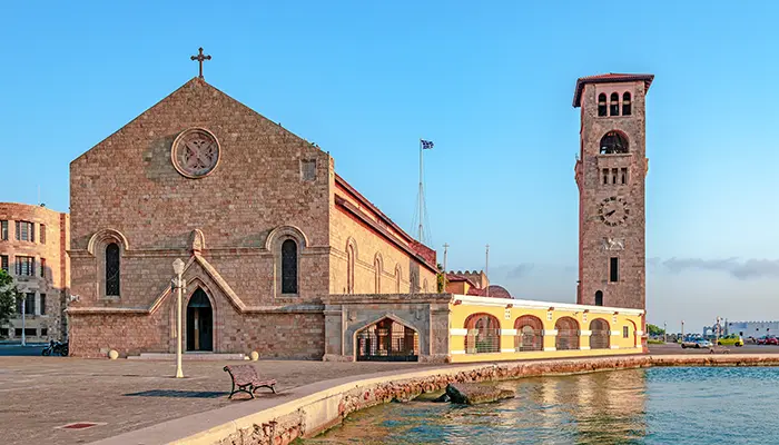 Rodos Adası'nda Müjde Kilisesi'ni ziyaret edin.