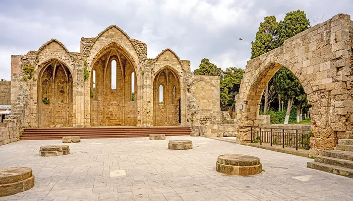 Rodos Adası'nda Panagia tou Bourgou'ya adım atın.