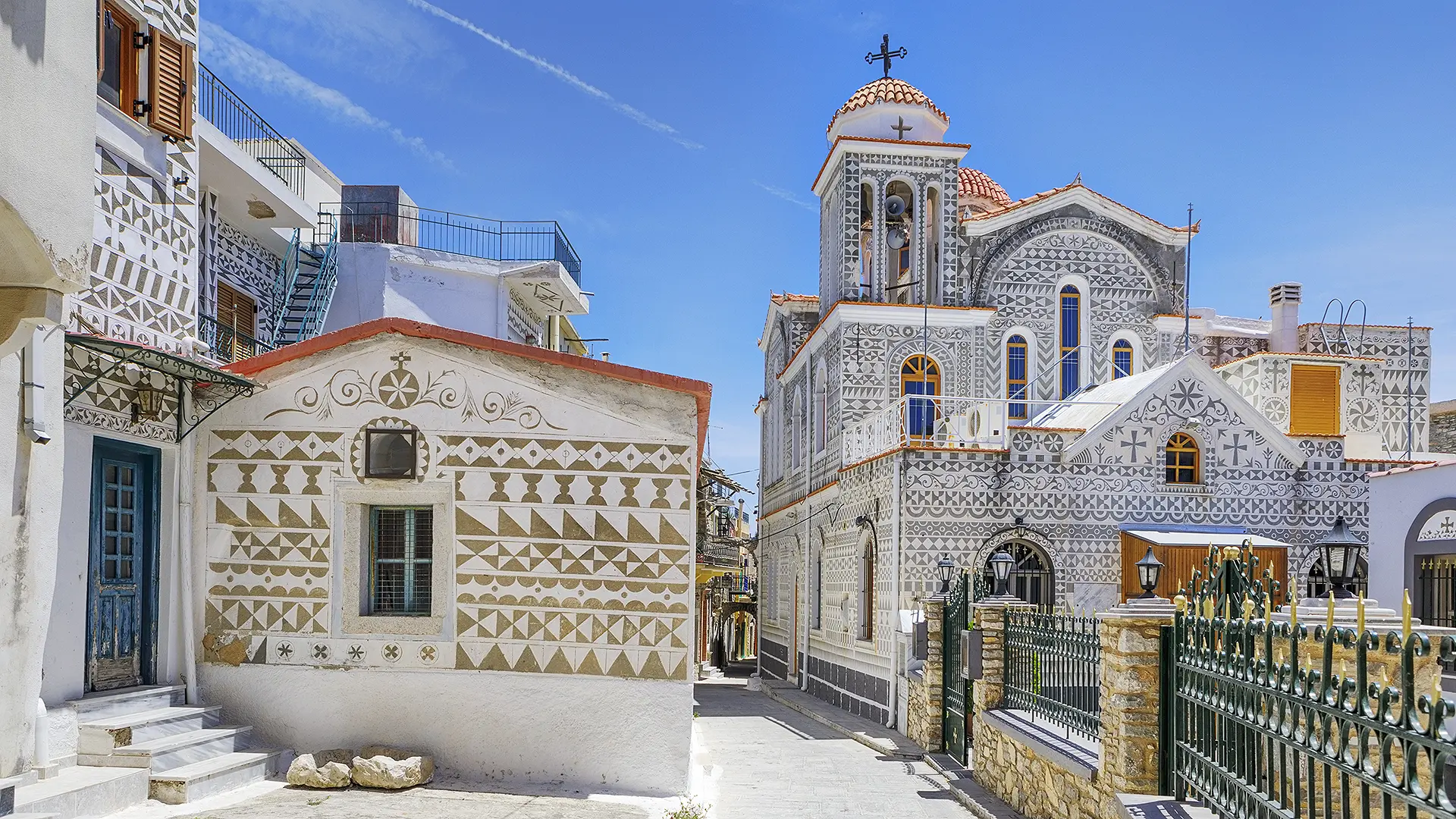 Çeşme'den Sakız'a feribot.